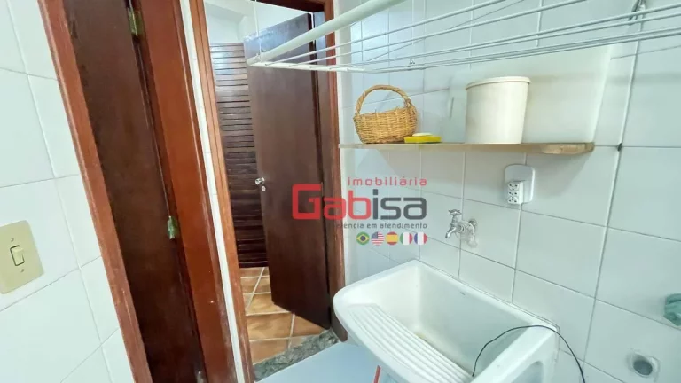 Imagem Apartamento com 3 dormitórios à venda, 120 m² por R$ 720.000,00 - Centro - Cabo Frio/RJ