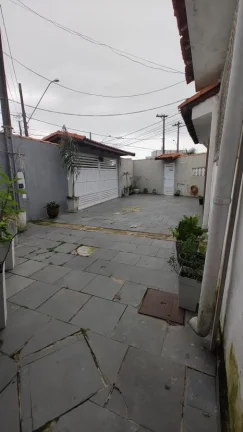 Imagem Casa para Venda em Praia Grande, Caiçara, 2 dormitórios, 1 suíte, 2 banheiros, 4 vagas