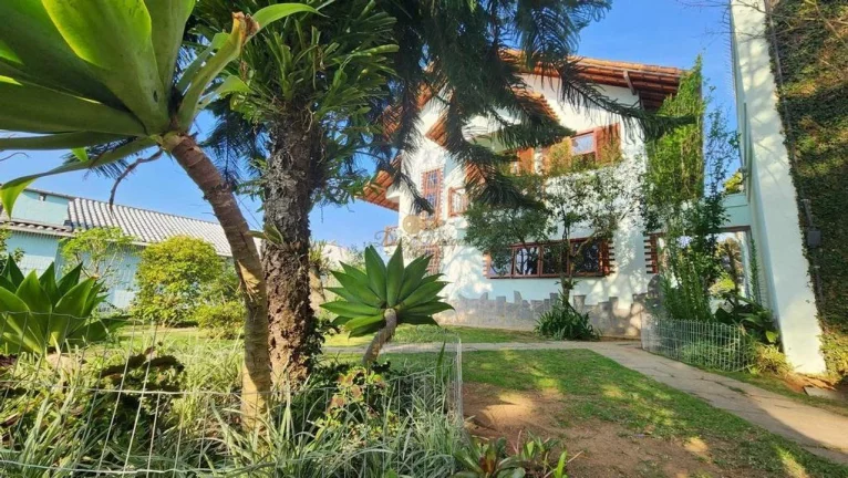 Imagem Casa em Condomínio para Venda em Teresópolis / RJ no bairro Golfe