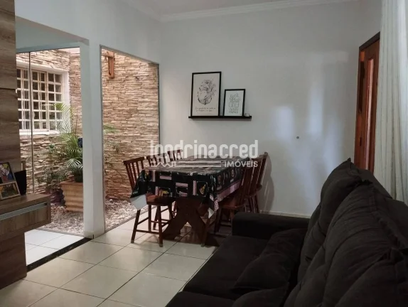 Imagem Casa no Jardim Santa Alice: 3 Quartos, Suíte, Sala, Cozinha, 2 Vagas de Garagem em 125m² de Terreno e 90m² de Construção – Conforto e Espaço para Sua Família!