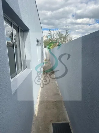 Imagem Casa Nova à venda no bairro São Judas Tadeu em Campinas-SP! Venha conhecer essa oportunidade incrível com 3 quartos, 1 suíte, 1 sala, 2 banheiros, 2 vagas de garagem e 75,00 m² de área!
