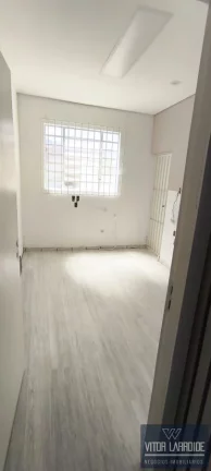 Imagem Sala Comercial Térrea na Av. Marcolino Martins Cabral