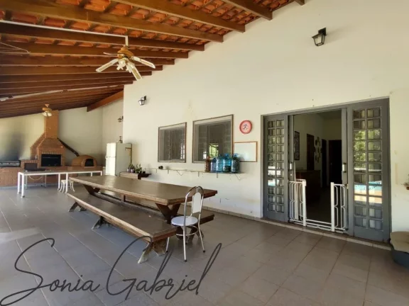 Imagem Chácara de luxo à venda em Louveira-SP, no bairro Monterrey, com 4 quartos, 4 suítes e 365,65m² de área! Imagem Chácara de luxo à venda em Louveira-SP, no bairro Monterrey, com 4 quartos, 4 suítes e 365,65m² de área!