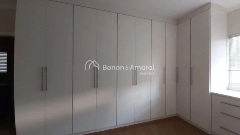 Imagem Cobertura duplex com excelente espaço e conforto, living para 2 ótimos ambientes, com muita ilumin...