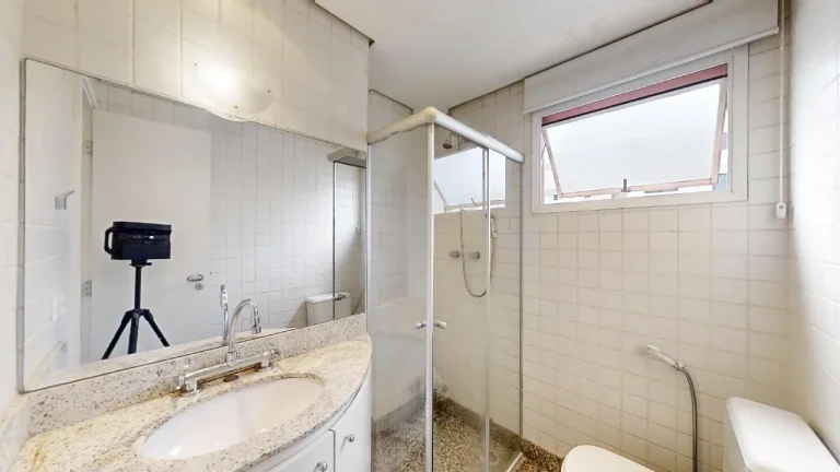 Imagem Apartamento Real Parque - 124M², 3 Dorms, 2 Suítes, 2 Salas, 2 Vagas Demarcadas, Varanda, Academia, Piscina, Lareira, Sauna, Gerador.