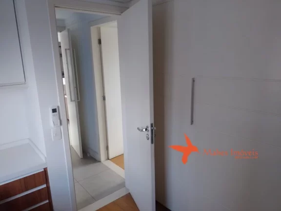 Imagem Imóvel de 2 quartos, 1 suíte, 2 banheiros e 2 vagas em Pinheiros, São Paulo - SP.