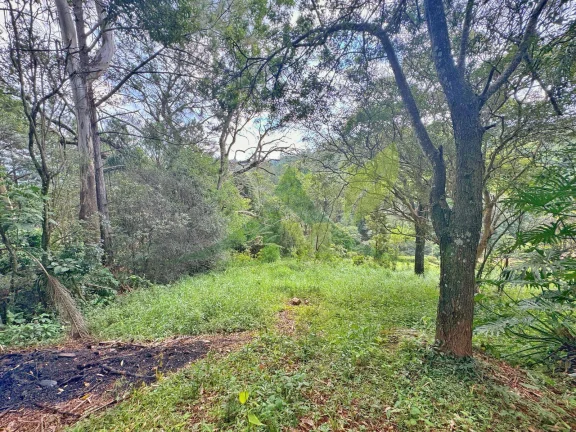 Imagem Chácara Exclusiva em Atibaia: 5.000 m² de Natureza, Piscina e Área Gourmet