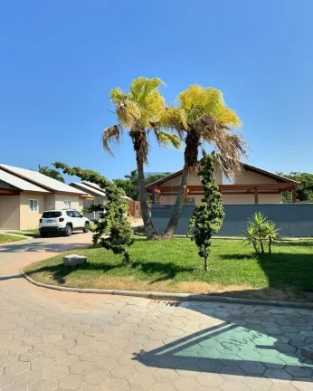Imagem Casa em Condomínio Fechado na Praia de Barra Velha/SC - 2 quartos. 1 suíte. 2 vagas. 39 m²