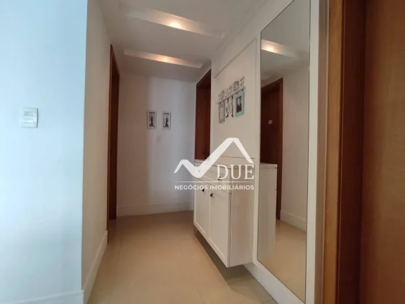 Imagem Apartamento com 3 dormitórios, 167 m² - venda por R$ 2.553.000,00 ou aluguel por R$ 15.000,00/mês - Boqueirão - Santos/SP