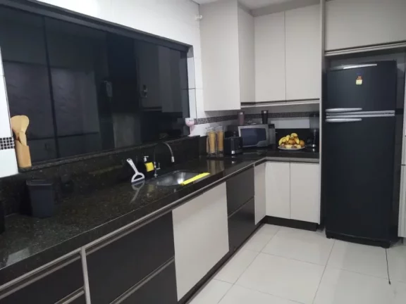 Imagem Sobrado com 3 dormitórios à venda, 190 m² por R$ 750.000,00 - Jardim Quaresmeira - Suzano/SP