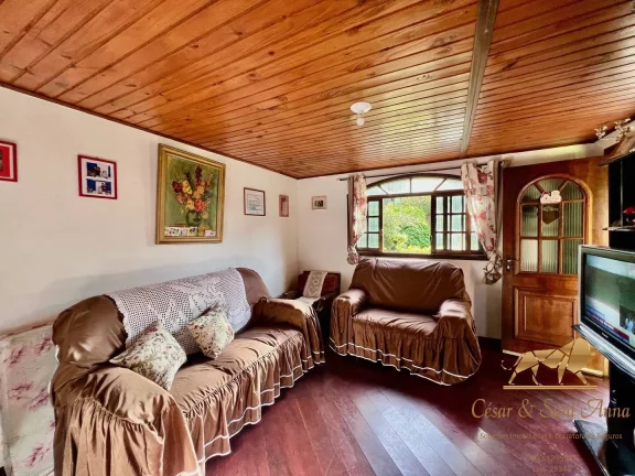 Imagem Oportunidade de Casa apta a financiamento em Campos do Jordão