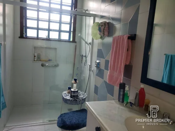 Imagem Casa à venda, 388 m² por R$ 1.250.000,00 - Tijuca - Teresópolis/RJ