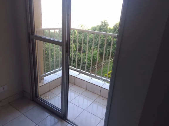 Imagem Apartamento à venda, 69 m², com 2 dormitórios e 1 vaga. Jardim Marilu / Taipas