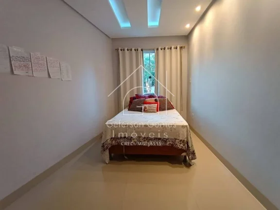 Imagem Casa à Venda - Santos Prates - Mantena - MG