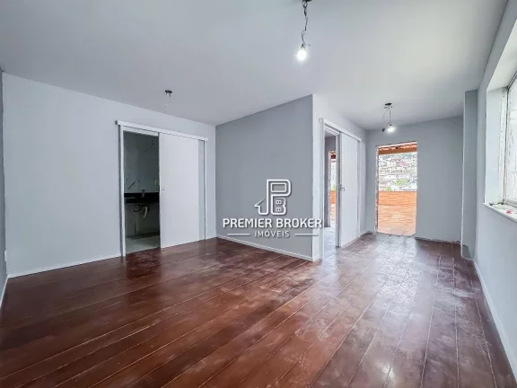 Imagem Cobertura à venda, 130 m² por R$ 690.000,00 - Várzea - Teresópolis/RJ