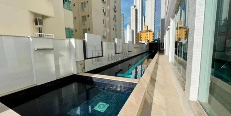 Imagem Apartamento com 3 suítes à venda no Pioneiros em Balneário Camboriú/SC