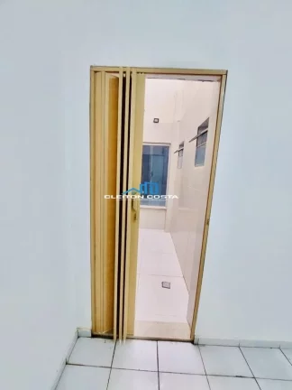 Imagem Casa para Locação em Feira de Santana, Santa Mônica, 3 dormitórios, 1 suíte, 2 banheiros, 1 vaga