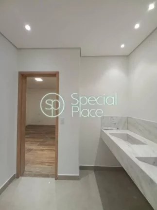 Imagem Casa totalmente reformada e redesenhada, em uma das melhores ruas da Vila Nova Conceição. Possui t...