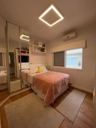 Imagem Casa à Venda em Condominio de Altao Padrão no Massaguaçu em Caraguatatuba