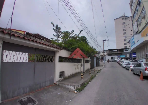 Imagem Casa com 3 dormitórios à venda, 122 m² por R$ 1.800.000,00 - Centro - São Gonçalo/RJ