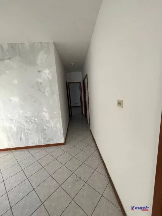Imagem VENDO CASA EM CONDOMINIO