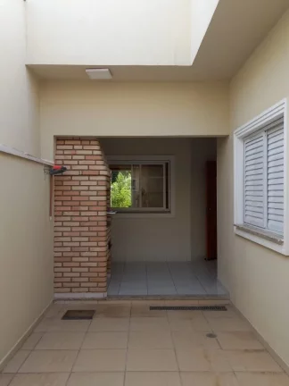 Imagem CASA TÉRREA À VENDA NO CONDOMÍNIO VISTA VERDE