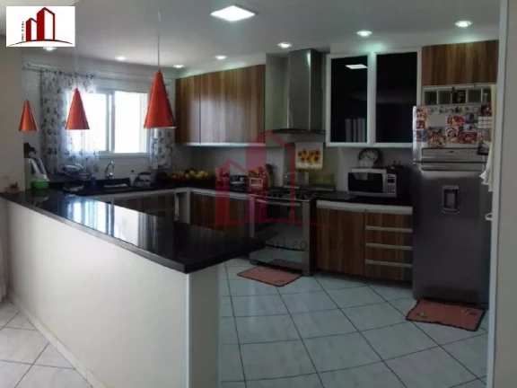 Imagem Imperdível Casa à Venda em Caieiras-SP, Bairro Serpa: 3 Quartos, 1 Suíte, 1 Sala, 1 Banheiro, 4 Vagas, 290m² de Área