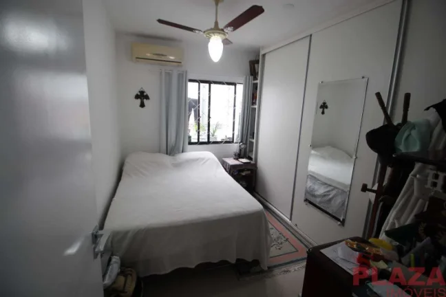 Imagem Apartamento com 2 quartos de Temporada, Centro - Balneário Camboriú