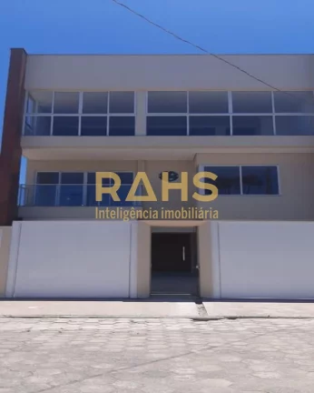 Imagem Triplex no Capri casa 1 com eelvador na Praia do Capri. 05 Suítes, sendo 1 master, 02 Vagas de gara...