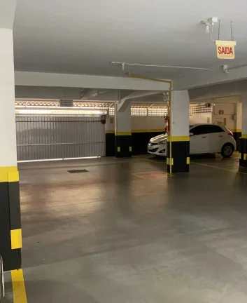 Imagem Apartamento com 3 dormitórios e 2 vagas no centro de Balneário Camboriú