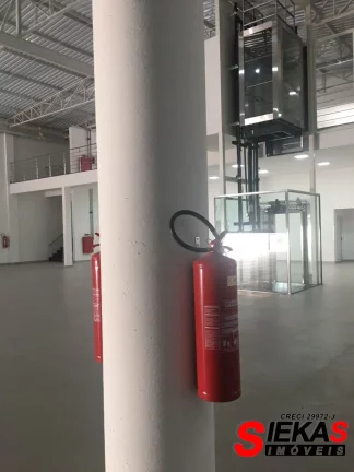 Imagem Galpão Industrial para Locação Vila Esperança , São Paulo-SP: 1.740m², 17 Banheiros, 40 vagas de garagem!