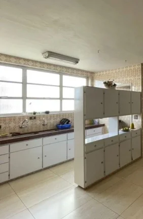 Imagem AP 2642 - Área Útil: 156,00 m², com 03 dormitórios sendo 01 suíte, todos com armários embutido...