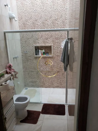 Imagem Casa, 3 Dormitórios, (Sendo 1 Suíte), 231m², Borda da mata.