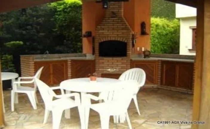 Imagem Casa com 3 dormitórios à venda, 575 m² por R$ 2.250.000,00 - Granja Viana - Jandira/SP