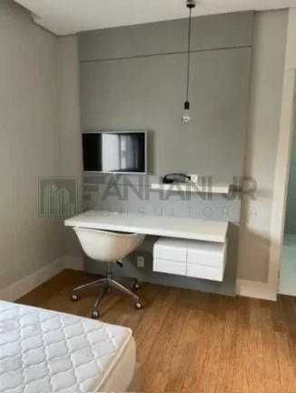 Imagem Venha conhecer o verdadeiro sinônimo de luxo no magnífico Duplex 20 do Edifício England, localizado na deslumbrante Vila Nova Conceição. Este imóvel e