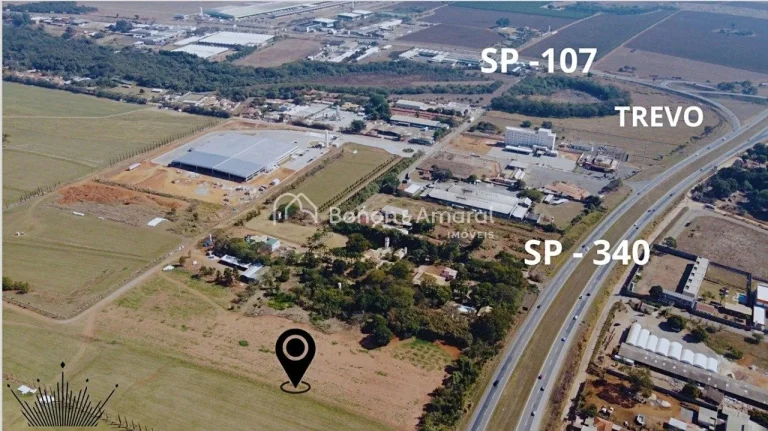 Imagem Venda , área Industrial ou Comercial em Jaguariuna !!
Área com 140,00 metros de frente para a rodo...