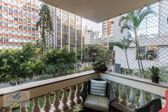 Imagem Apartamento com 3 dormitórios sendo 1 suíte, à venda, 158m² e 1 vaga, por R$ 1.650.000,00, no Itaim Bibi