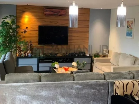 Imagem Descubra o seu novo lar no coração do Itaim Bibi! Com uma localização privilegiada na Rua Camargo Cabral, este magnífico apartamento de 280m² é a defi