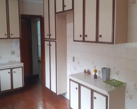 Imagem sobrado com 4 dormitórios, com jardim FL26