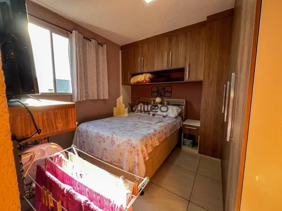 Imagem Encante-se com este aconchegante apartamento de 2 dormitórios, sendo o de casal com armários plane...