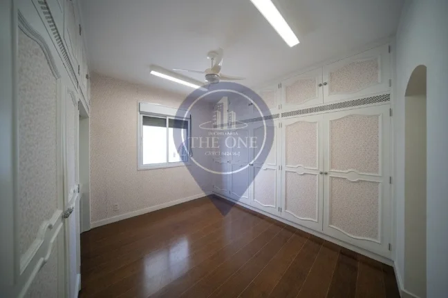 Imagem Imperdível: Apartamento de Luxo com 3 Suítes no Jardim Paulista, São Paulo-SP - 255m², 4 Vagas de Garagem!
