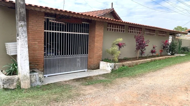 Imagem Chácara Santa Isabel - 1.000M², Aceita Permuta Apartamento Zona Oeste/SP, 3 Dorms, 3 Suítes, 4 Vagas, Churrasqueira, Piscina, Campo de Futebol.