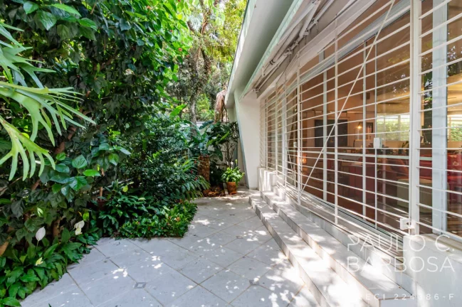 Imagem Vila Madalena Venda - 3 Suítes - 3 Vagas - Piscina aquecida - 180m²