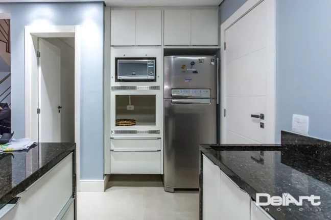 Imagem SOBRADO EM CONDOMINIO TRIPLEX - TOTALMENTE MOBILIADO - A 01 QUADRA DO PARQUE DO ATUBA - 147,00m2 - R$ 800.000