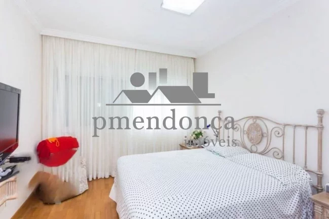 Imagem Alto Padrão em Perdizes com 4 suítes e 5 vagas, 225m²