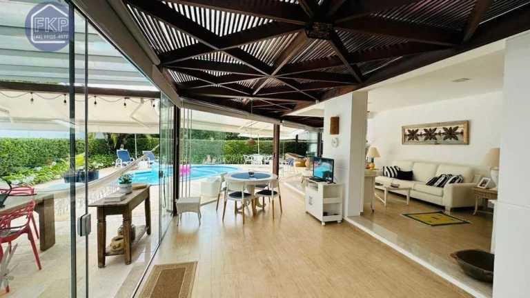 Imagem Casa Alto Padrão 4 dormitórios!