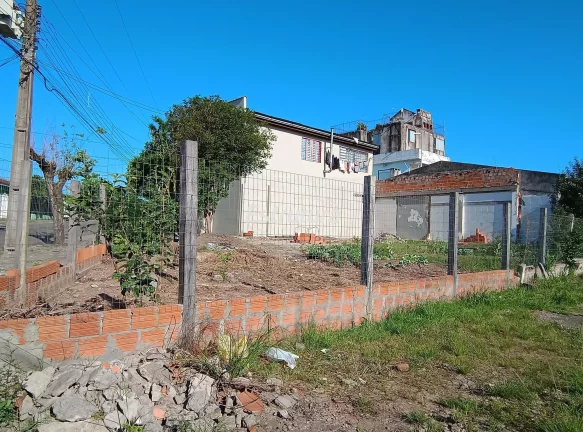 Casa para Venda na Tancredo Neves com dois dormitórios