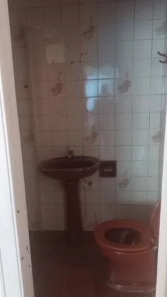 Imagem Casa com 3 dormitórios à venda, 180 m² por R$ 300.000,00 - Jardim São Bernardino - Suzano/SP