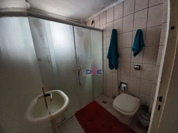 Imagem Apartamento no BNH Térreo plano 4 - 3 dormitórios grandes e estacionamento murado à venda, 72 m² por R$ 318.000 - Aparecida - Santos/SP