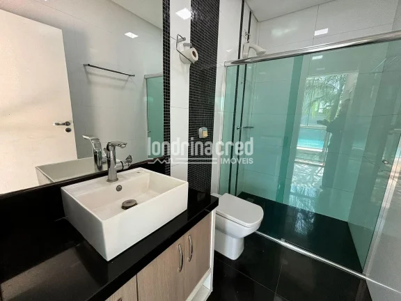 Imagem Casa Espetacular com 4 Dormitórios (2 Suítes), Piscina, Área Gourmet, 413m² de Construção em Terreno de 525m² – Acabamento de Alto Padrão e Localização Nobre!